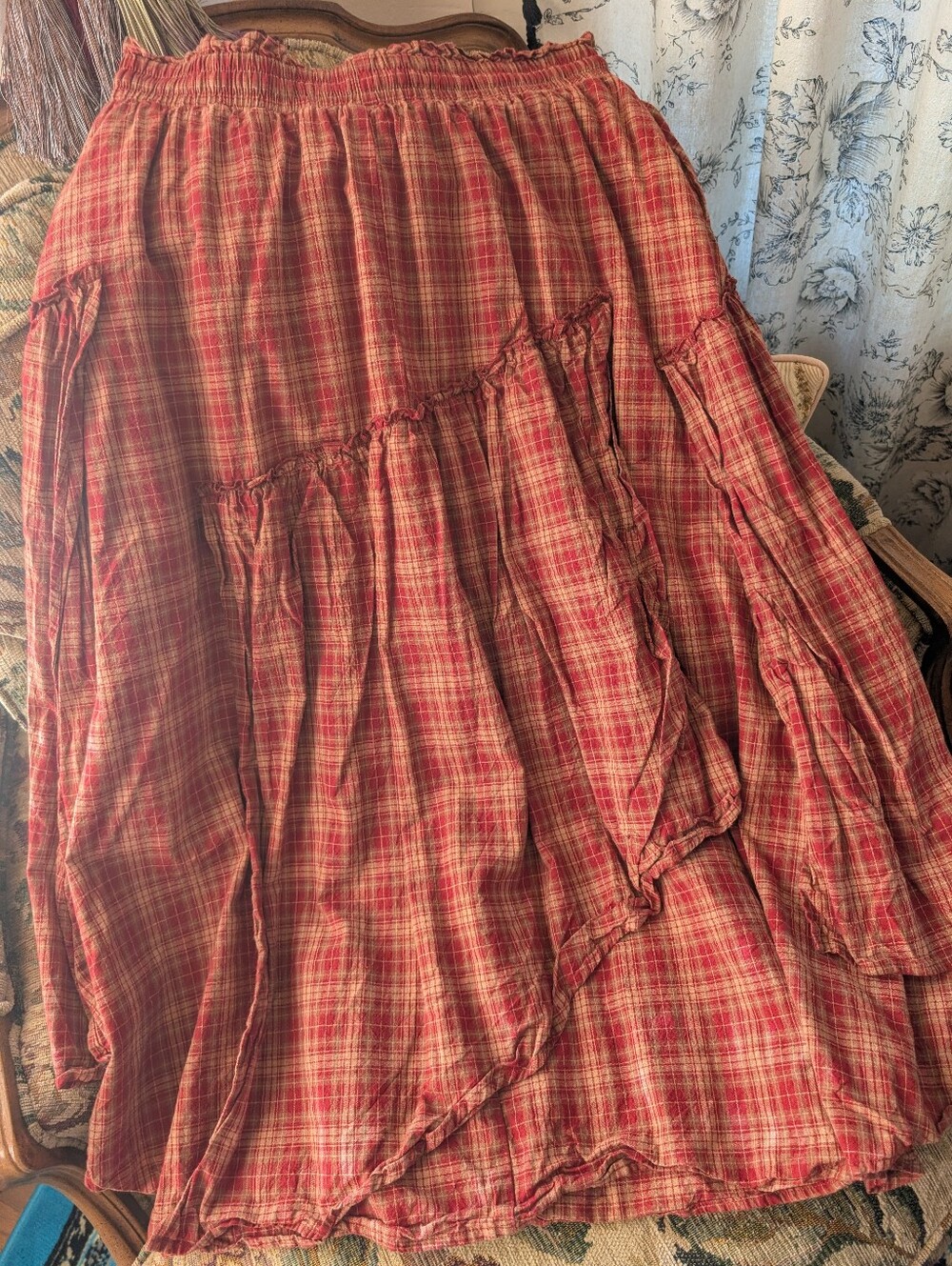 Plaid midi skirt, ruffled edges, Size XL, hippie/cowgirl vibe - Picture 5 of 5